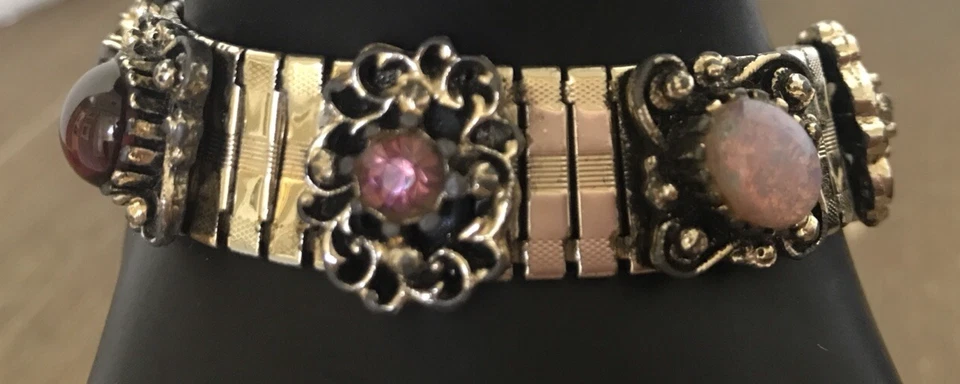 VTG Molded Glass Fancy Faux Gems Clasp Bracelet 7" - Image 3 of 4