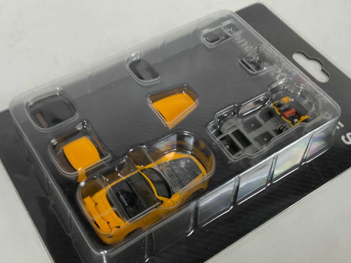 1/64 Motorhelix Honda S2000 yellow ,kit with optional assembly
