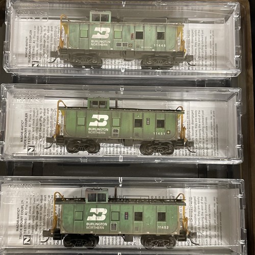 New! N-Scale BN Weathered Caboose 3-Pack $ 114.95 - Picture 4 of 7