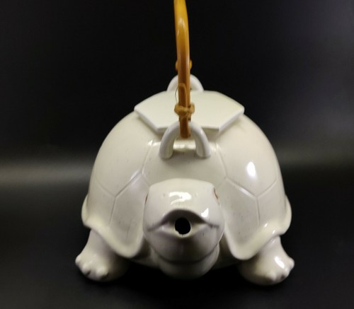 Vintage Omnibus Ceramic Cream Color Turtle Teapot Pours Through Mouth - Picture 4 of 12