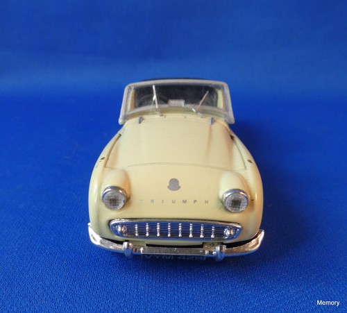 TRIUMP TR3A VANGUARDS LLEDO 1/43 - Foto 3 di 8