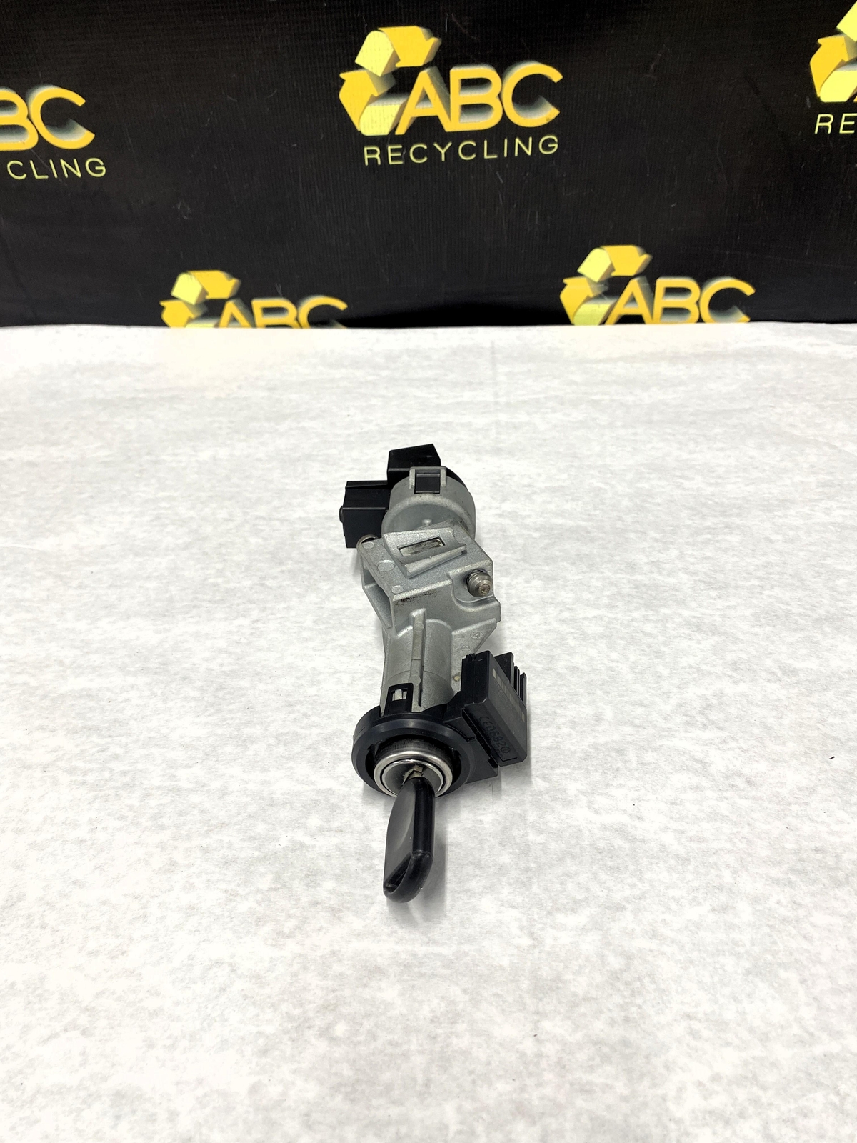 2005-2019 Ford Explorer Automatic Transmission Ignition Switch w/ Key Assembly