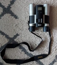 Bushnell 8 x 30 Binocular 367 ft / 1000 yards