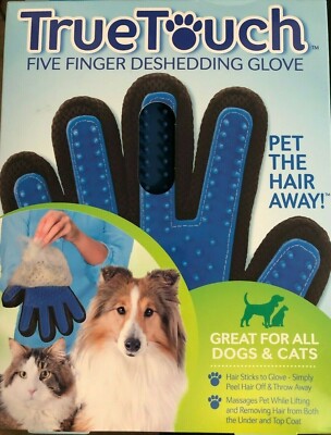 True Deshedding Glove Touch for Gentle and Efficient Pet Grooming