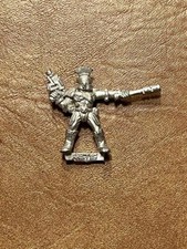 Warhammer 40K Clásico Necromunda Adeptus Arbites Campeón Centurión Metal Fuera de Stock