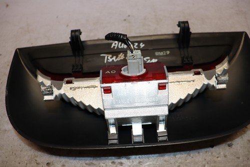 2004-2005 Acura TSX Sedan OEM Rear Third Brake Light Trim Panel - Picture 6 of 9