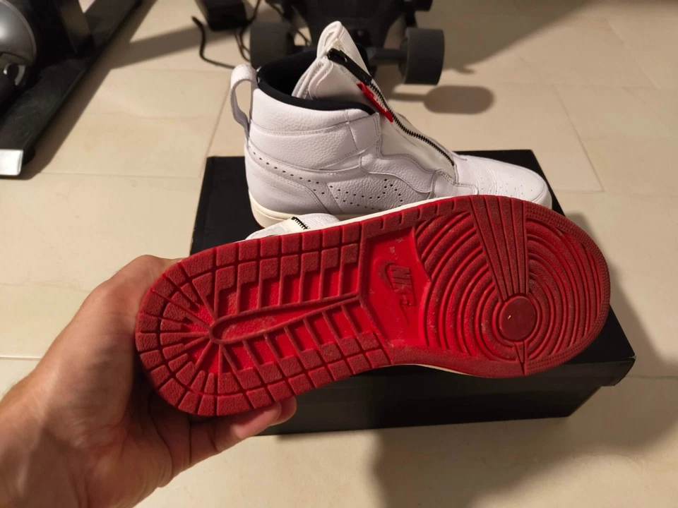 Nike Air Jordan 1 Retro High, Foto 3 von 4