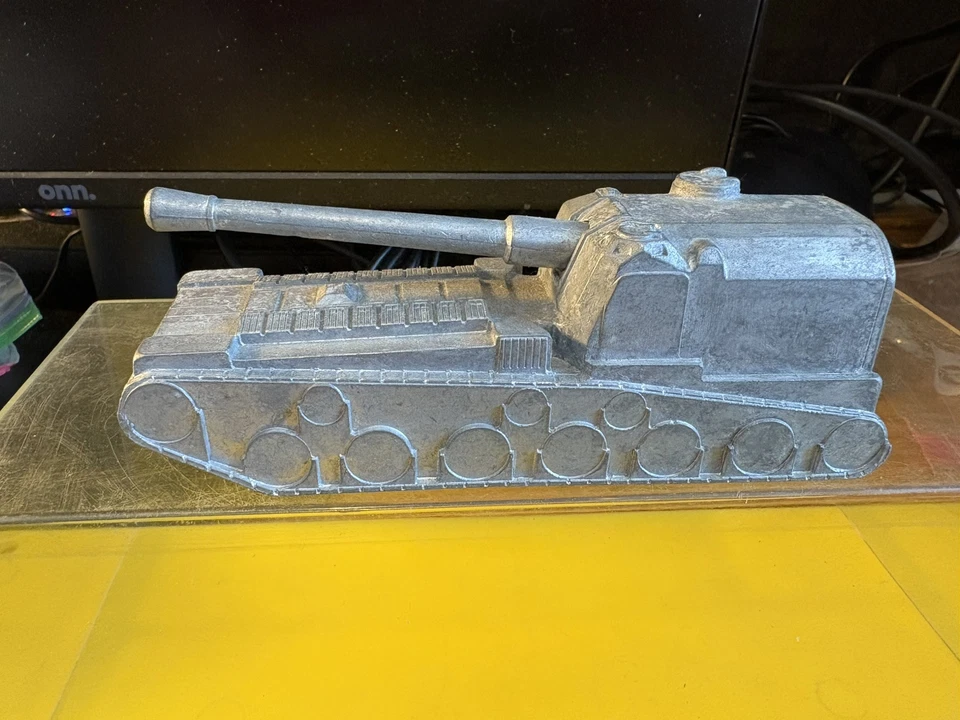 1960 MIDGETOY VINTAGE BARE METAL ARTILLERY TANK+TANKER TRUCK NOS 6”L Made USA - Image 2 of 4