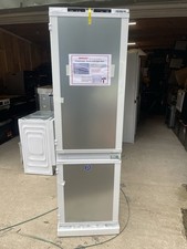 Lamona Integrated 70/30 Fridge Freezer LAM6352.