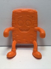 2020 Kelloggs Frosted Mini Wheats Cereal Bowl Sitter Buddy Orange Prize Toy