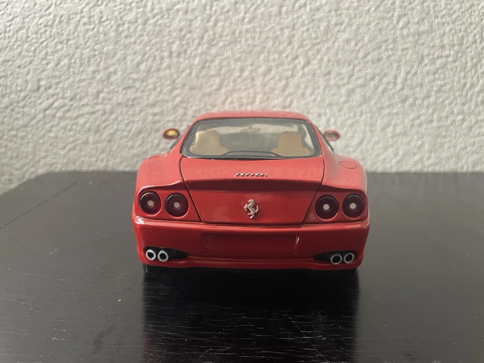 Hot Wheels Ferrari 550 Maranello 1:18 Scale Red Diecast Model Car - Image 4 of 4