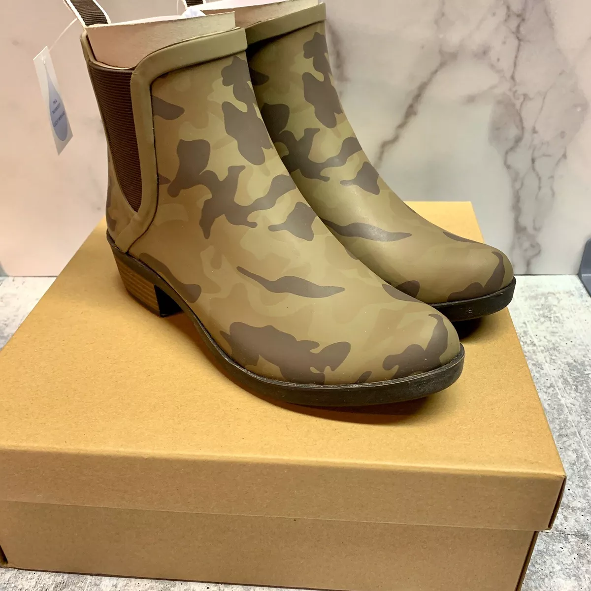 Lucky brand discount camo rain boots
