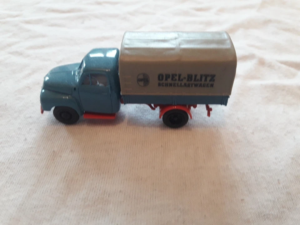Brekina 3500 H0 Opel Blitz Schnelllastwagen