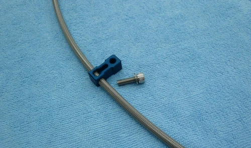 BDT MOTORSPORTS HONDA TRX ATC 250R SWINGARM BILLET REAR BRAKE LINE CLAMP BLUE