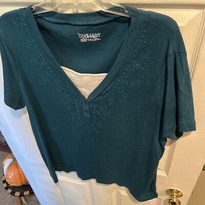 BY DESIGN 1X Top / Green / 100% Cotton With Design & 2 Buttons 