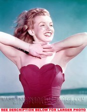 MARILYN MONROE SMILING in RED at BEACH 1xRARE5X7 PHOTO
