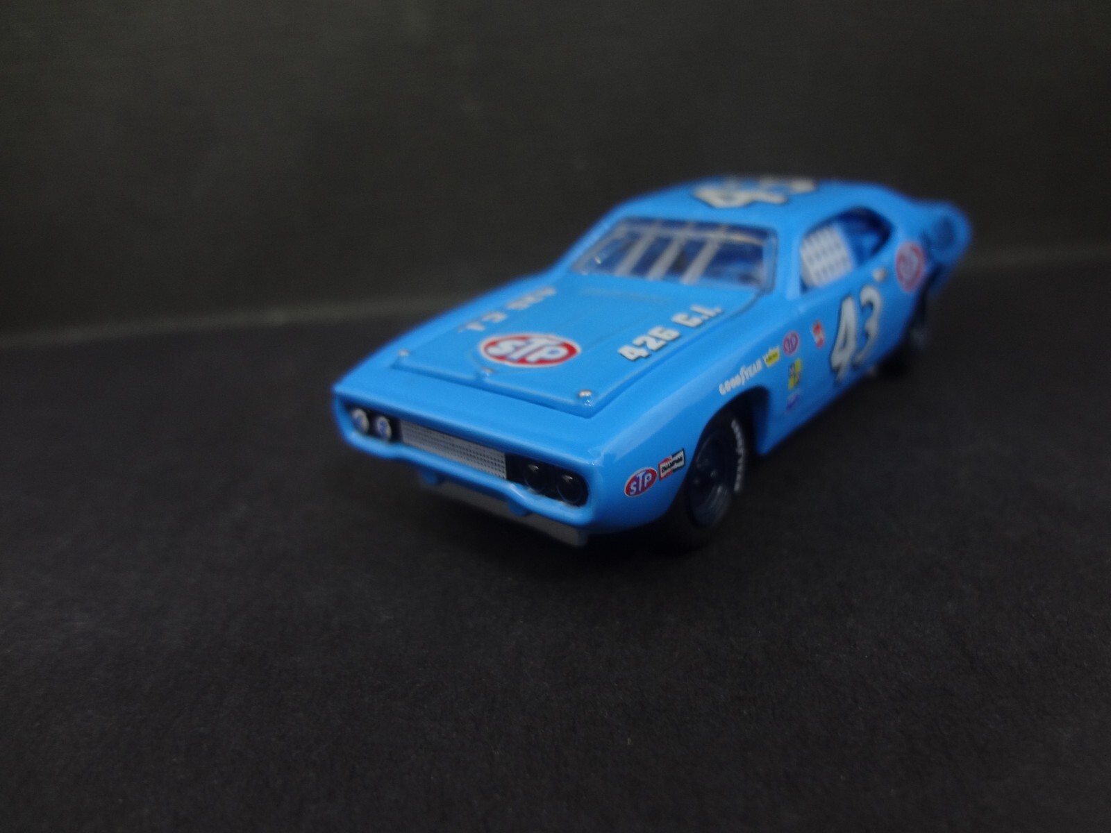 Picture 4 of 11