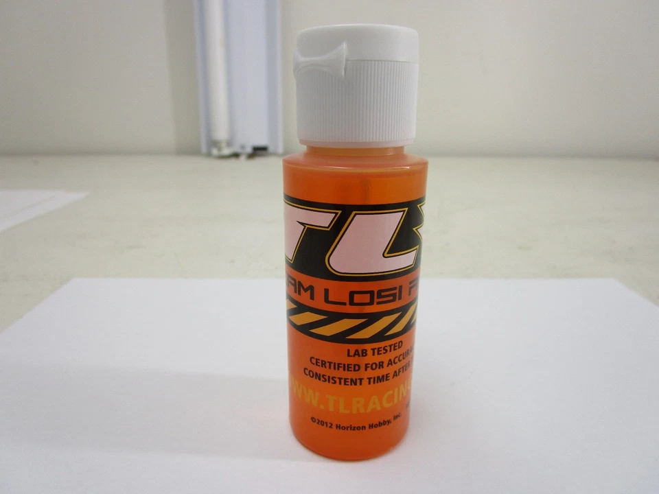 Team Losi Racing 74008 Silicone Shock Oil, 35 wt, 2oz Lab Tested Consistent x4 - Image 3 of 4