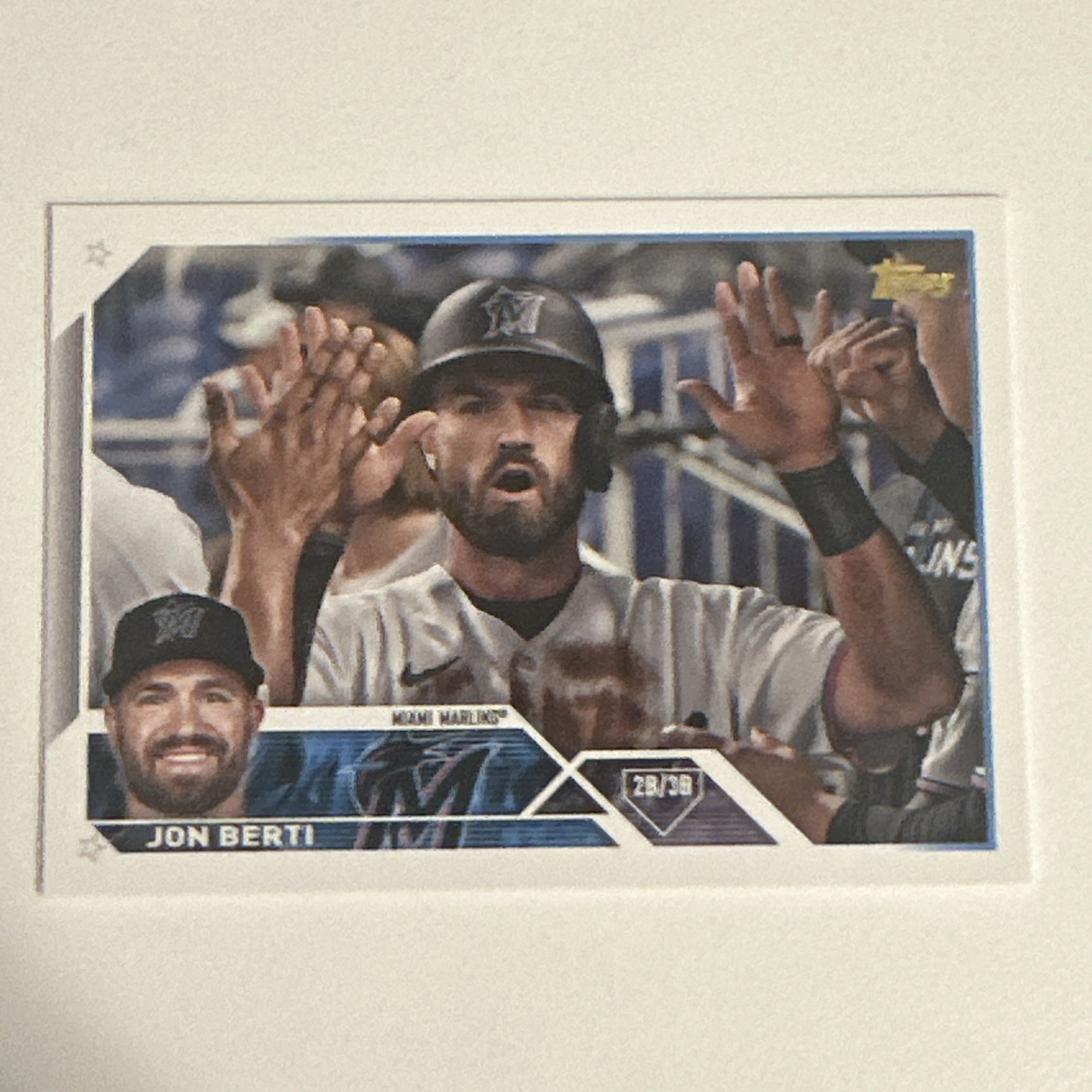 2023 Topps Series 1 - Jon Berti #72 Ssp Image Variation Golden Mirror