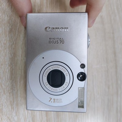 Canon IXUS 70 / SD1000 / IXY 10 CCD Digital Camera 7.1MP 3X Optical Zoom Silver