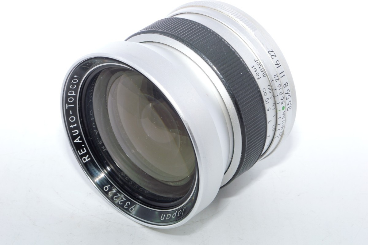 Topcon RE Auto-Topcor 25mm f3.5 Wide-Angle Lens w/Hood. Topcon