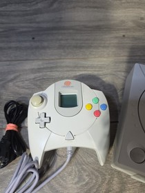 SEGA HKT-3020 Dreamcast  Home Console Bundle W/ Controller, Cords & 4 Games 🎮 
