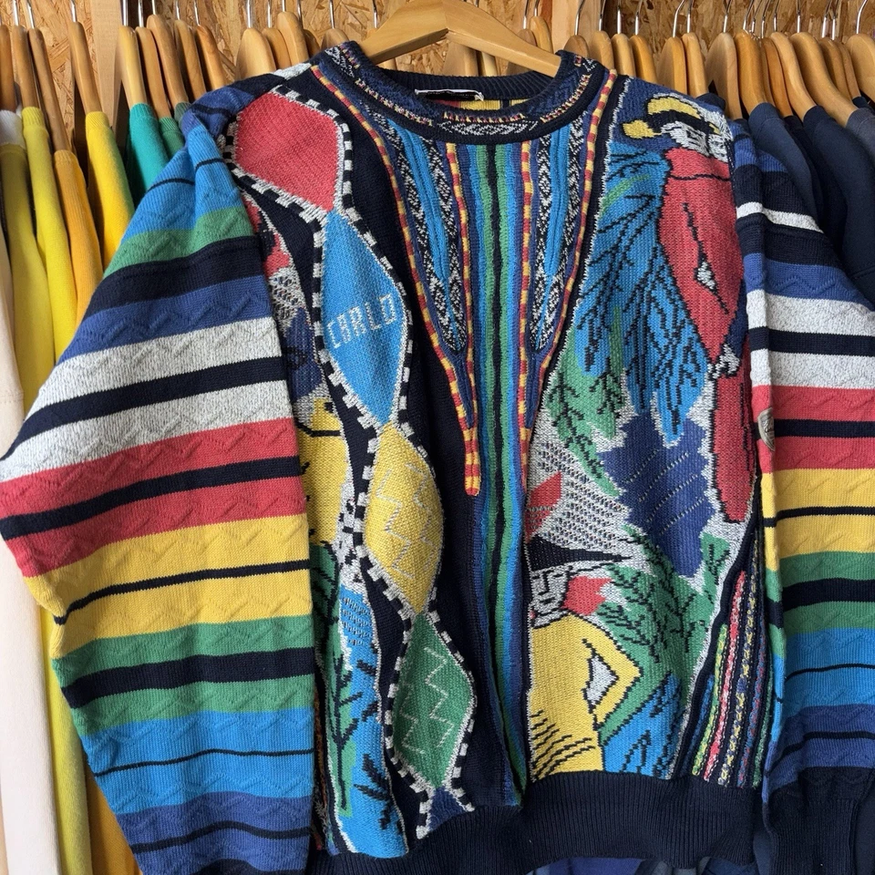 Suéter Vintage Coogi Like 3D Tejido Rojo Amarillo y Azul Carlo Multicolor Foto 2 de 4