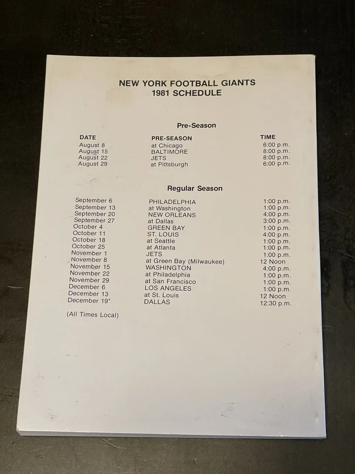 De colección 1981 New York Giants NFL Media Guide Lawrence Taylor año novato. Foto 2 de 4