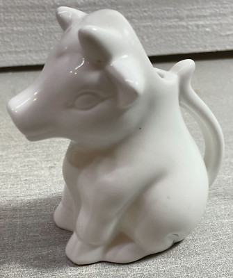 Maxwell & Williams Designer Homewares White Ceramic Sitting Cow Bull Creamer B