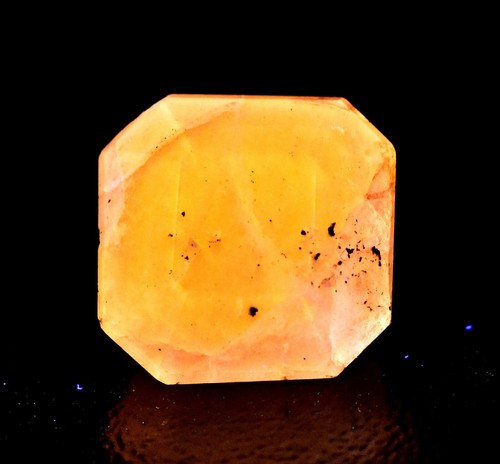 4 Carat Natural Sky Blue Faceted Fluorescent Sodalite Gemstone from Afghanistan - Picture 2 of 10