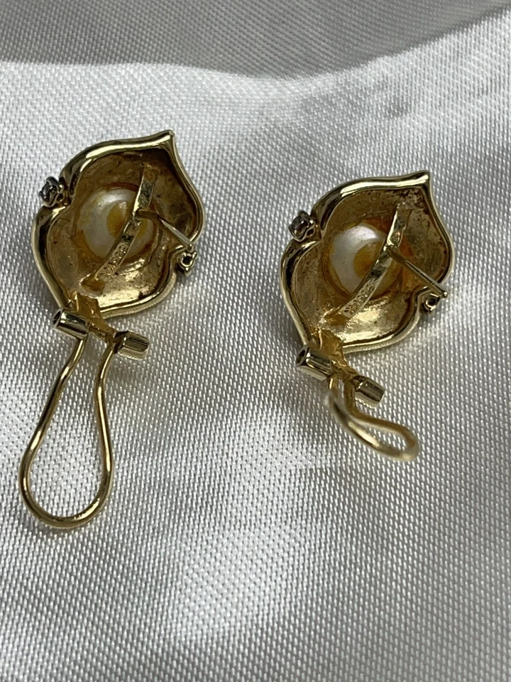 14k Yellow Gold Pearl N Diamond Omega Clip Earrings - Image 3 of 4