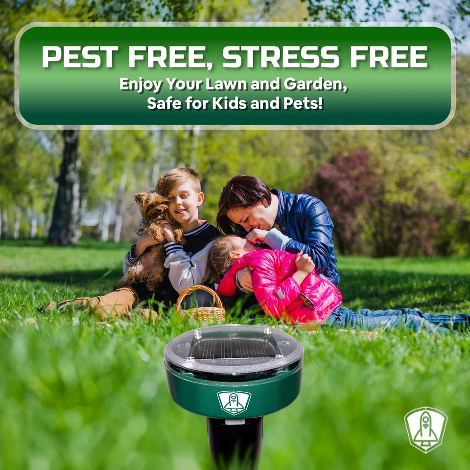 8PCS Solar Mole Repellent Ultrasonic Pest Control Stakes Waterproof for Garden - Image 3 of 4