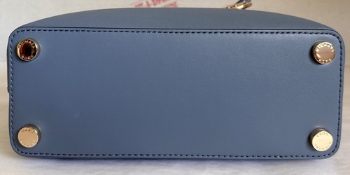 Bolso bandolera mensajero pequeño con logotipo de cuero Michael Kors Edith MK - Imagen 48 de 53