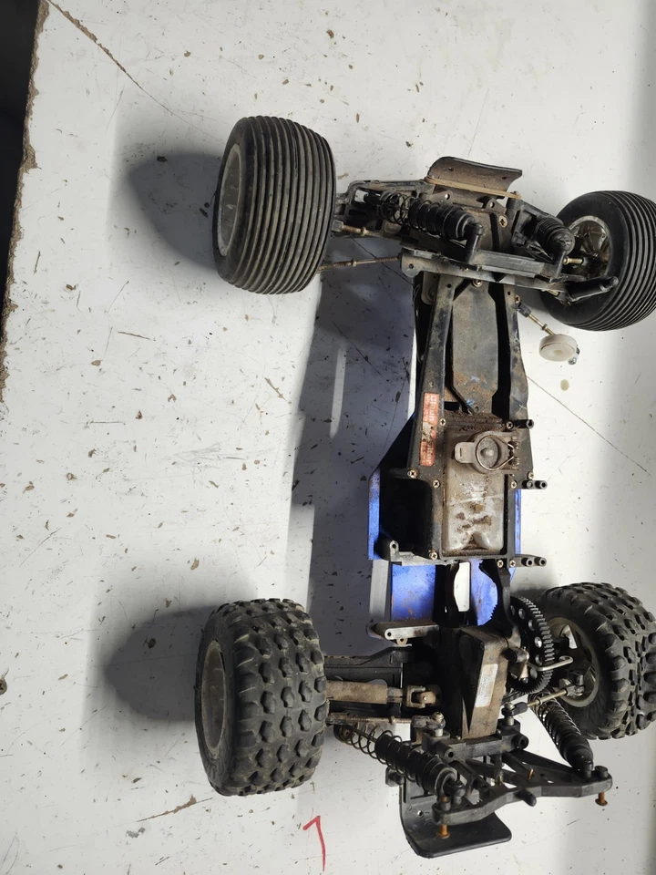 Vintage Traxxas Rustler RC R/C Nitro Vintage TRX roller - Image 2 of 4