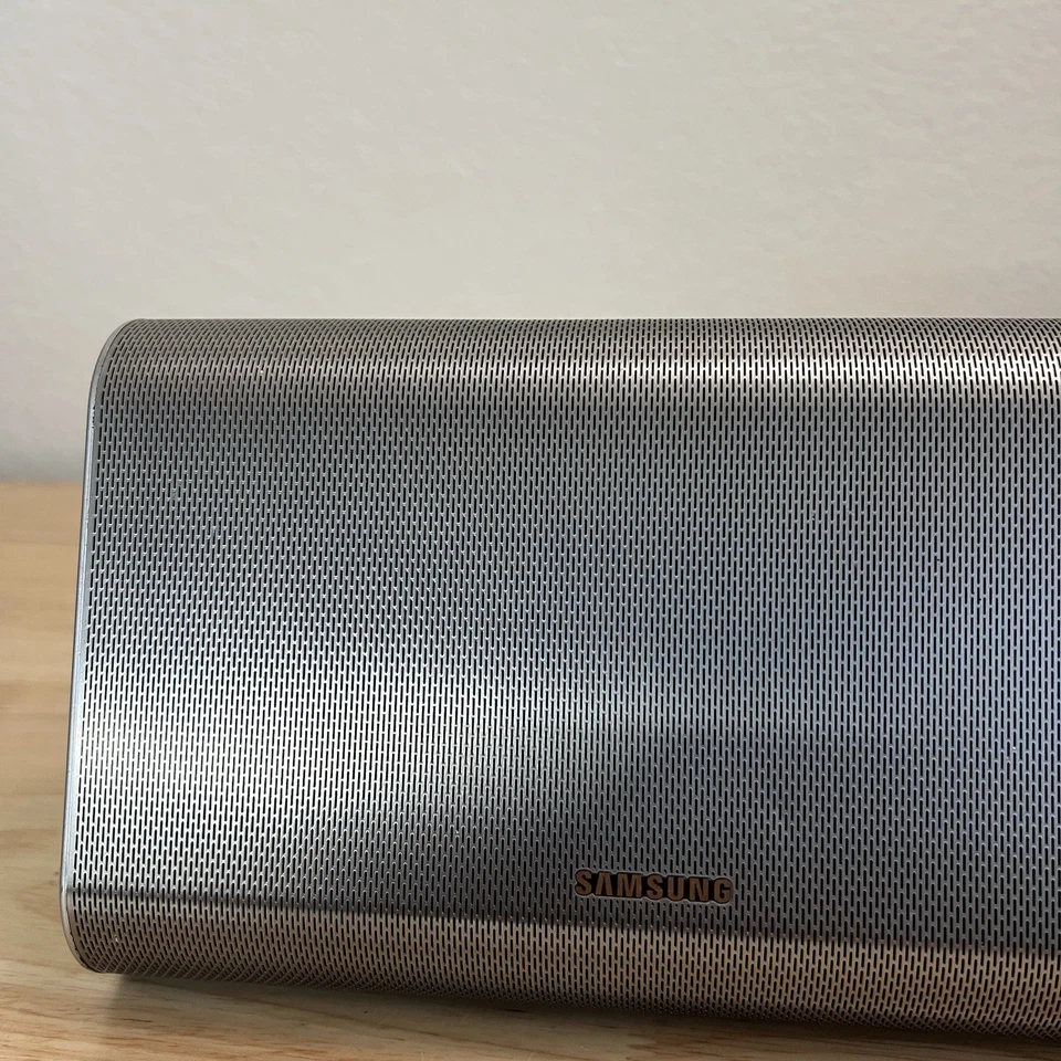 Altavoz Bluetooth Samsung DA-FM61C Plateado NFC - Probado Funciona Foto 4 de 4