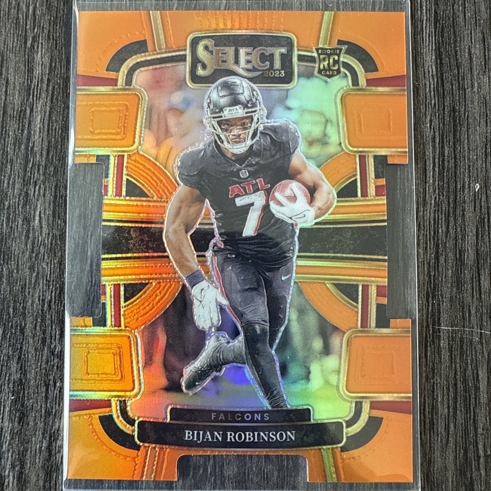 2023 Panini Select - Concourse Bijan Robinson #4 Orange Prizm Die-Cut /499 (RC)