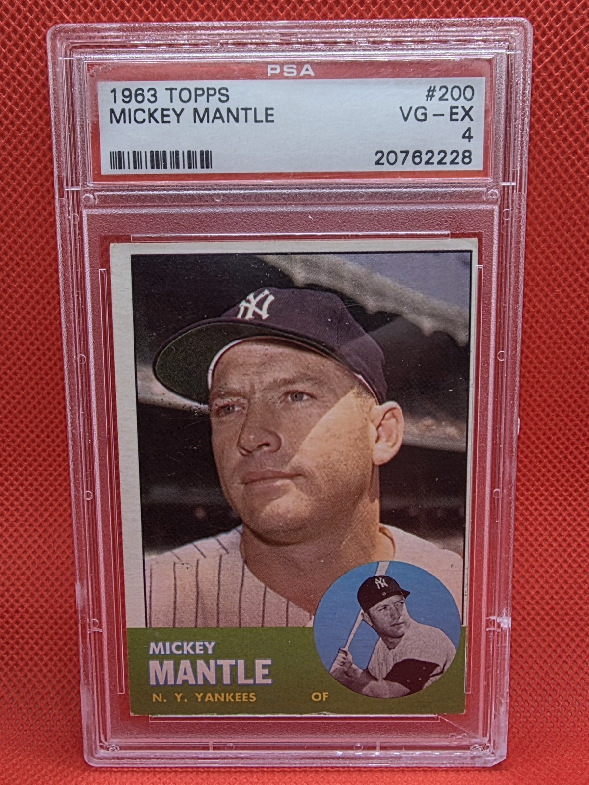 1963 Topps - Mickey Mantle #200 PSA 4