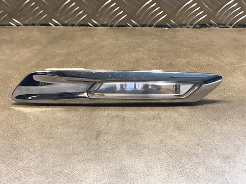 BMW 5 F10 Kotflügelblinker vorne rechts 7154168 2.00 Diesel 135kw 2011 14714531