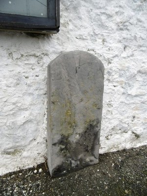 Foto 6x4 alter Meilenstein von der A29, Rushen, Isle of Man Ballagawne\/SC216 um 2015
