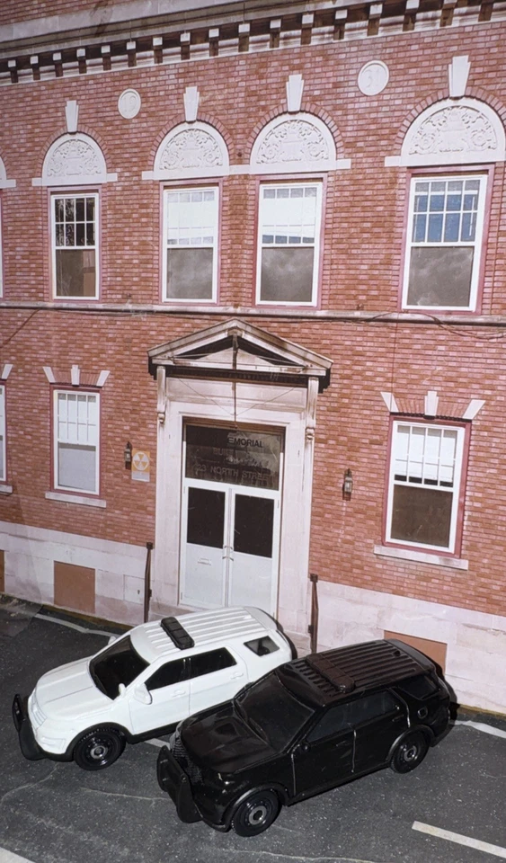 Lote de 2 Matchbox Custom Sin Marcar Ford Interceptor SUV 1 Negro y 1 Blanco Diecast Foto 2 de 4