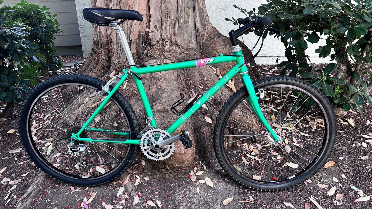 Miyata Shredder 16” Frame 21 Speeds Very Nice Mountain Bike Miyata Shredder 16” Frame 21 Speeds Very Nice Mountain Bike
