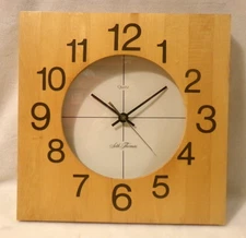 SETH THOMAS SOLID WOOD WALL MOUNTED CLOCK - HONEY OAK STAIN - E001-120