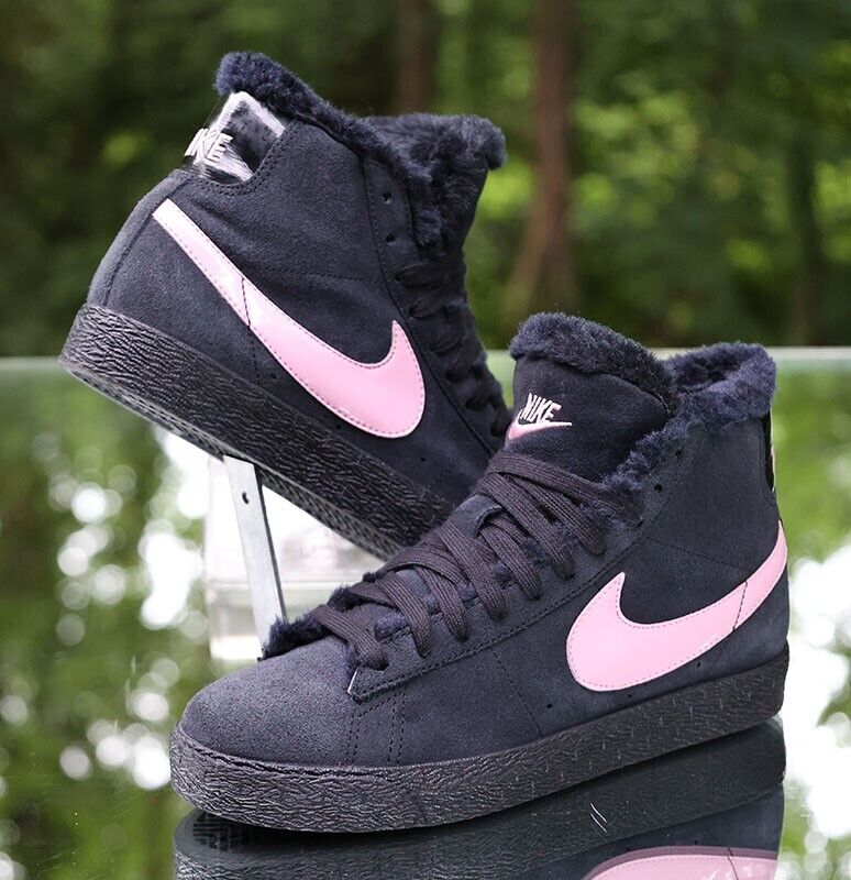 Size 5 (GS) - Nike Blazer Mid Black Perfect Pink for sale Size 5 (GS) - Nike Blazer Mid Black Perfect Pink for sale