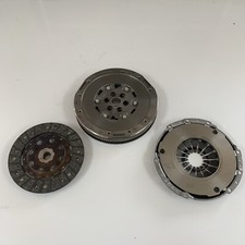 New Genuine Nissan Qashqai Dual Mass FlyWheel 1.6 DiG-T only 123104BB0B / A