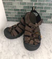 KEEN Waterproof Shoes Kids Size 1 Brown Black Hiking Sandals
