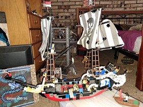 Vintage Lego Pirates Ship Set #6289 Red Beard Runner