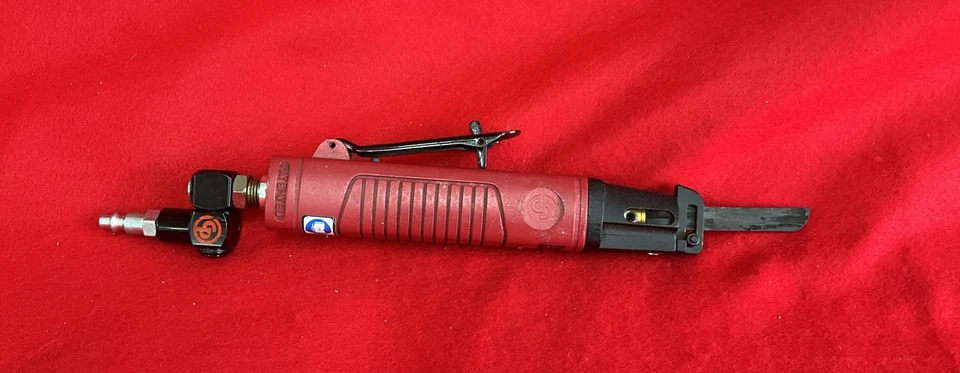 Sierra recíproca neumática Chicago CP7901 Foto 4 de 4