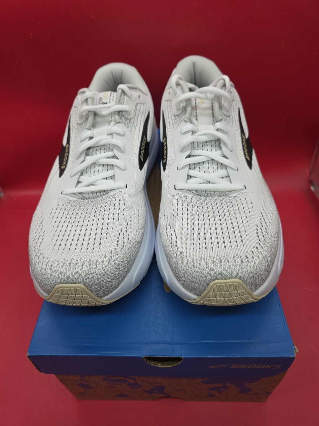 Size 12 - Brooks Ghost Max 2 White Pelican thumbnail 4