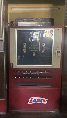 Lance 7 Vintage Vending Machine