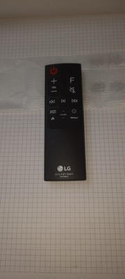 LG Sound Bar Fernbedienung AKB75595331 Neuwertig 